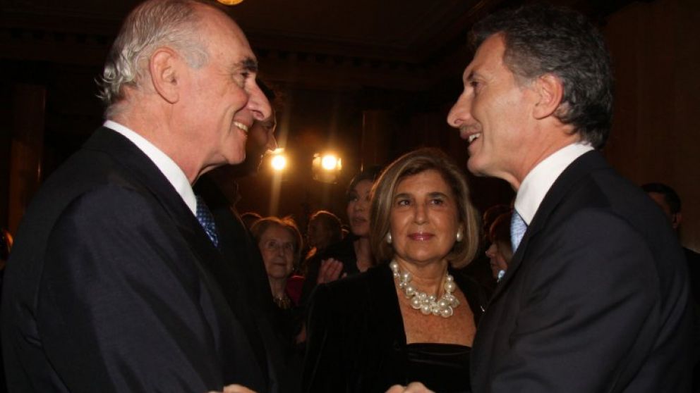 Las protestas contra De La Rua y Macri tienen similitudes asombrosas. 
