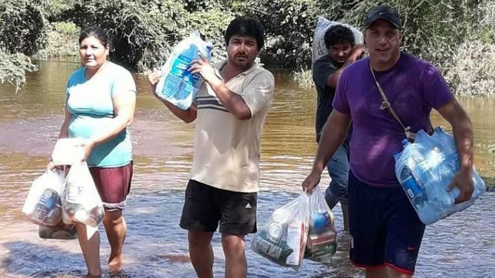 Mauricio Makar, el primero desde la derecha.