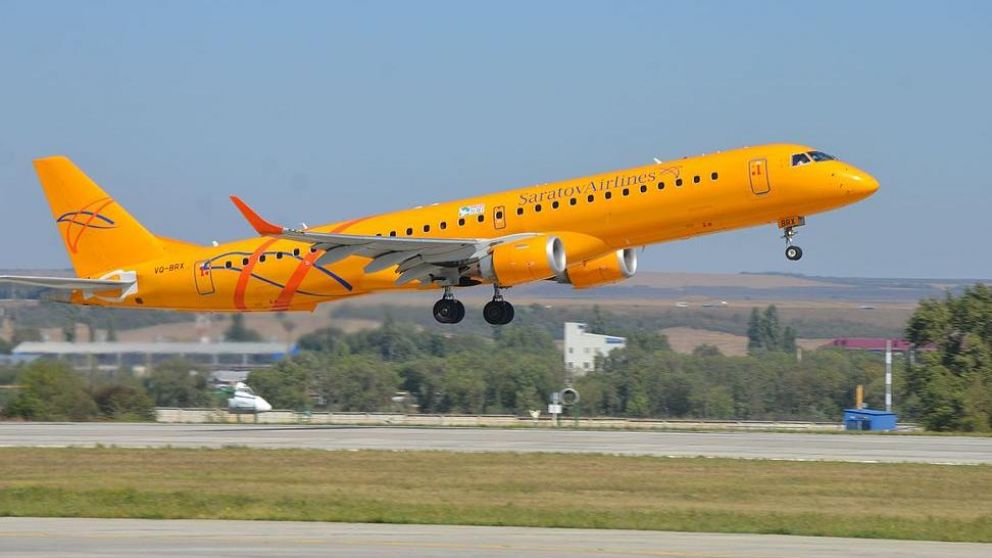 El avión primero había desaparecido de los radares.