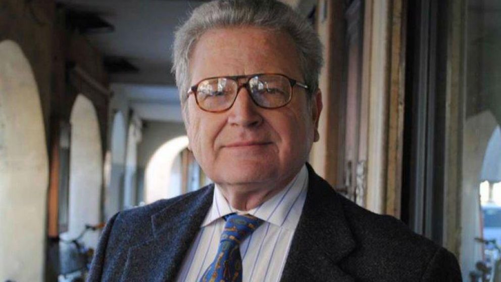 Dino Cinel, ex cura italiano