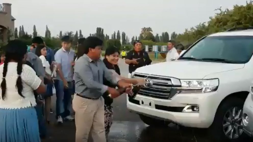 Bautismo de autos de alta gama