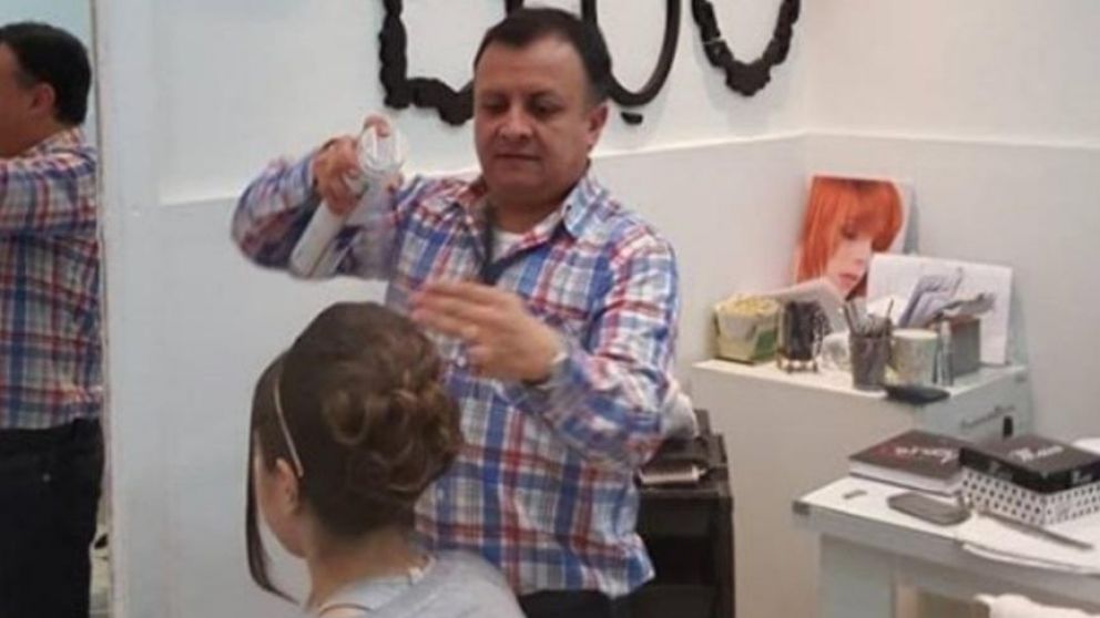Estrangulan a estilista dentro de su peluquería