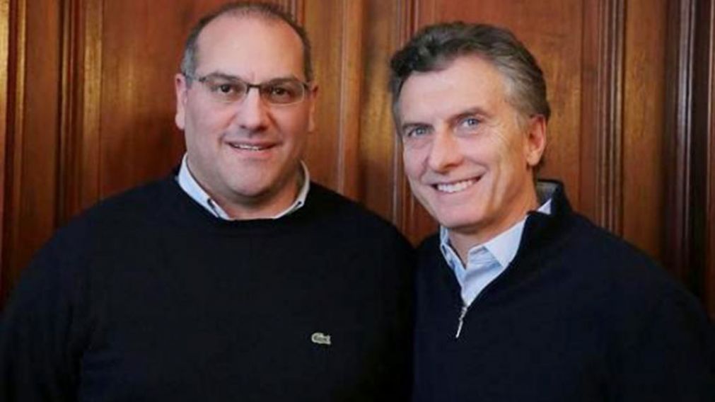 Gast�n Roma junto a Mauricio Macri.