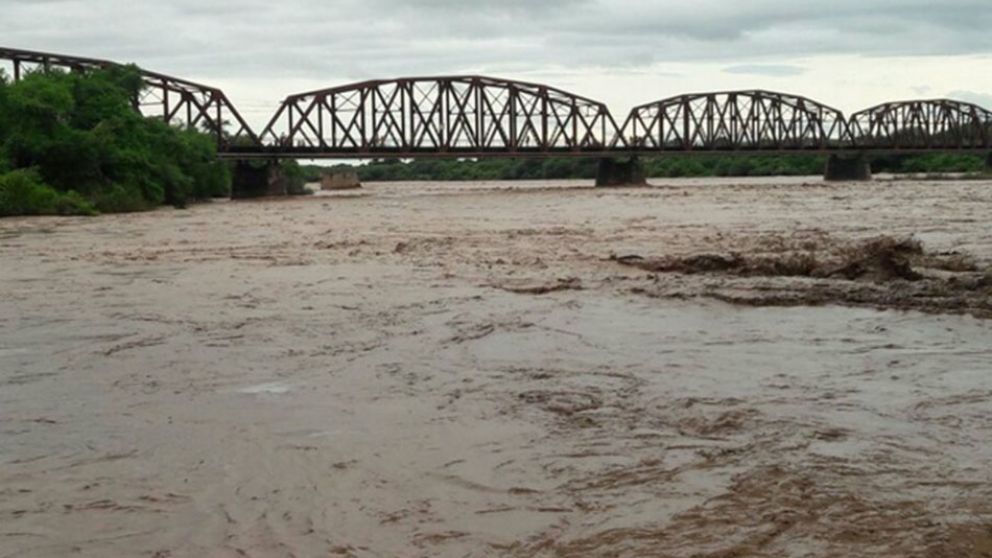 La histórica crecida del río Pilcomayo, dejó 7.000 evacuados.