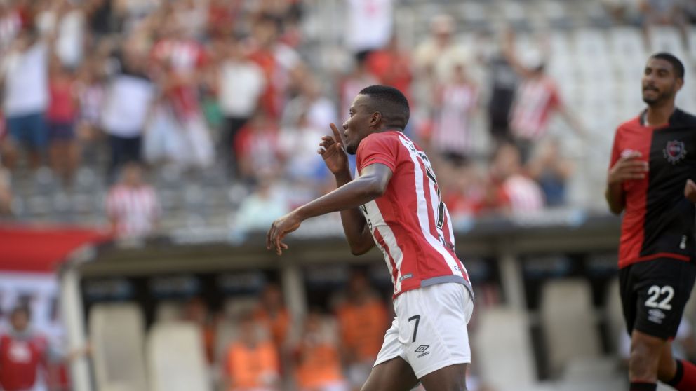 Estudiantes a puro gol vapuleó a Newell's