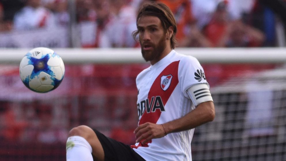 El mediocampista seguró que va a “firmar por un año más por lo menos”.