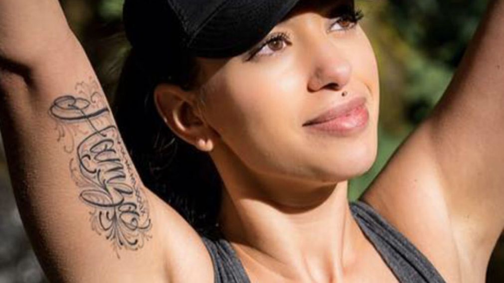 Sara fue salvajemente asesinada.