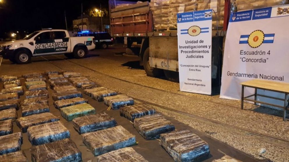 En Entre R�os, los agentes de Gendarmer�a, secuestraron 3 toneladas.