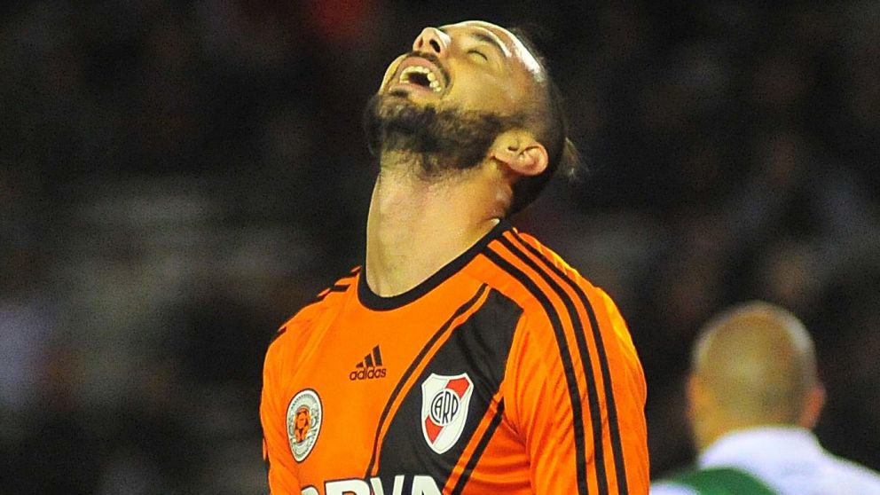 El ex Central todavía no pudo hacer pie en River.
