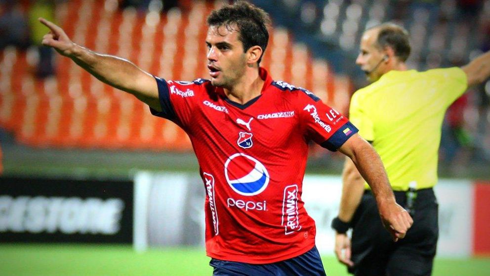 El ex Racing retorna al fútbol argentino.