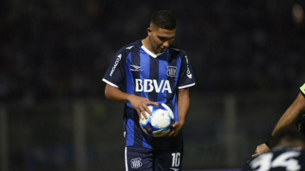 Boca le ganó a Independiente y se quedó con "Bebelo" Reynoso