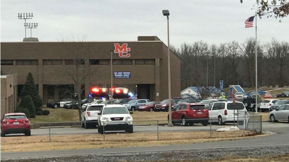 El episodio ocurrió en la escuela secundaria Marshall County de Kentucky, Estados Unidos.