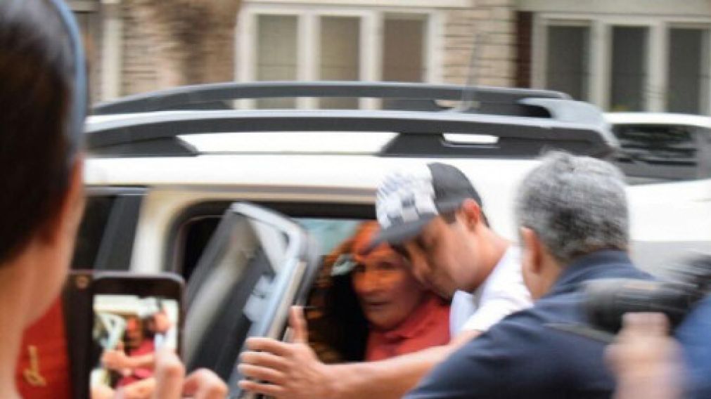 Con total impunidad, Etchecolatz fue trasladado sin esposas.