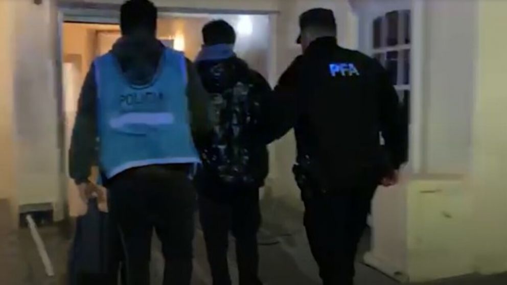 Al detenido se le secuestró un importante material (Captura).