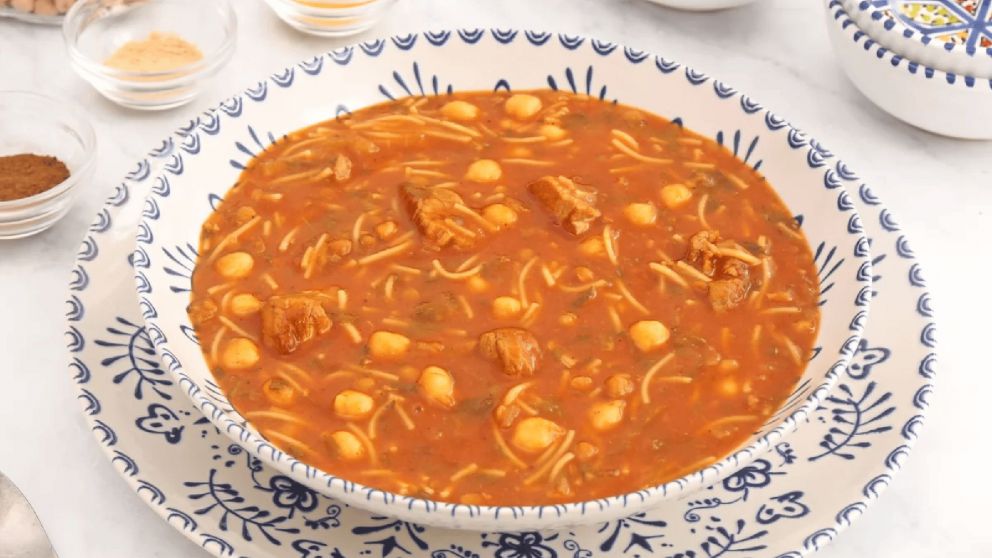 Deliciosa receta de "Harira", el guiso de legumbres marroquí que deleita a todos con su combinación de sabores