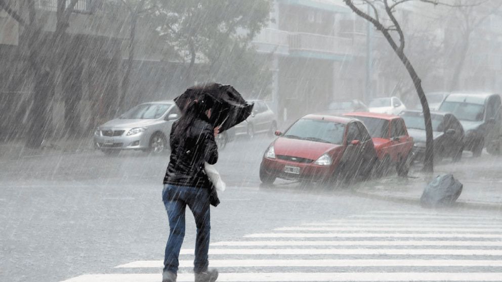 Alerta meteorológica por tormentas fuertes en Buenos Aires y otras 10 provincias, ¿qué dice el pronóstico?