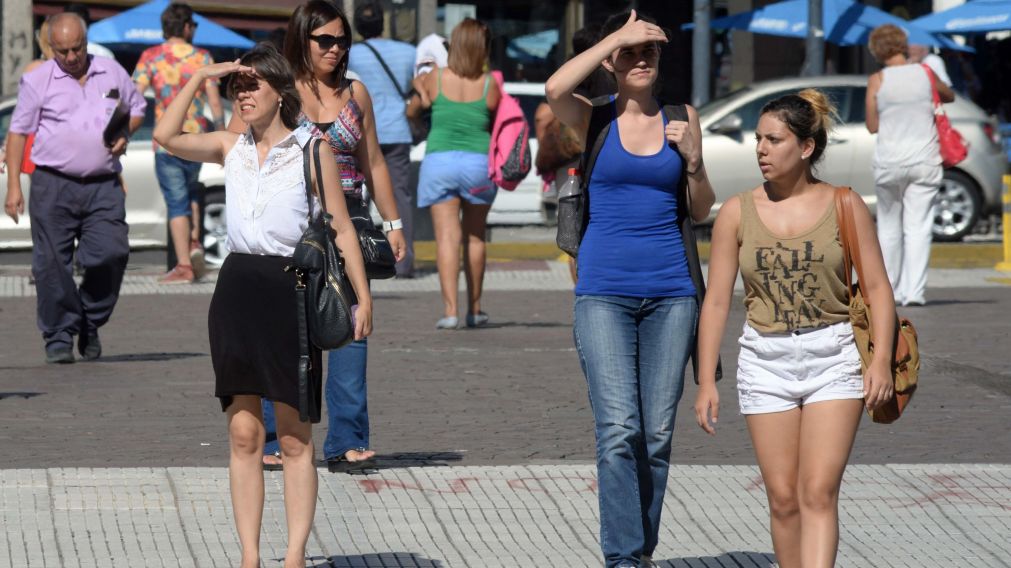 El calor no da tregua y la ciudad será un horno esta semana (archivo).