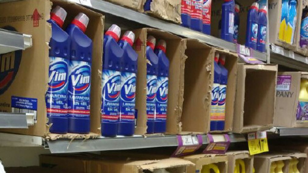 El ajuste de personal es tal que ni desembalan los productos.