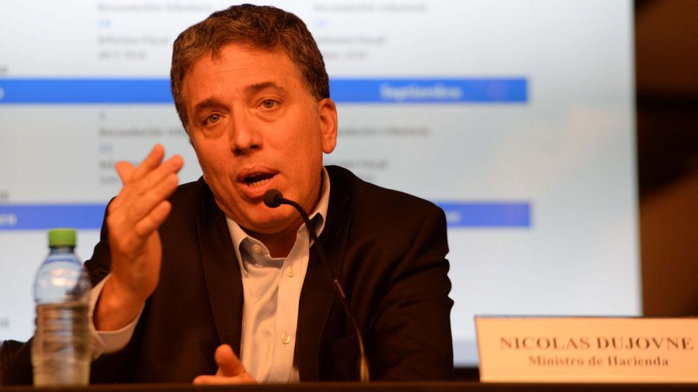 El ministro dio una conferencia en el Palacio de Hacienda (Nahuel Ventura-Diario Crónica).