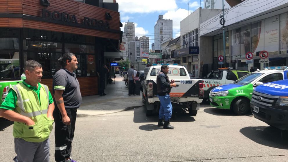 La zona, vallada por la policía (gentileza Radio FMQ).