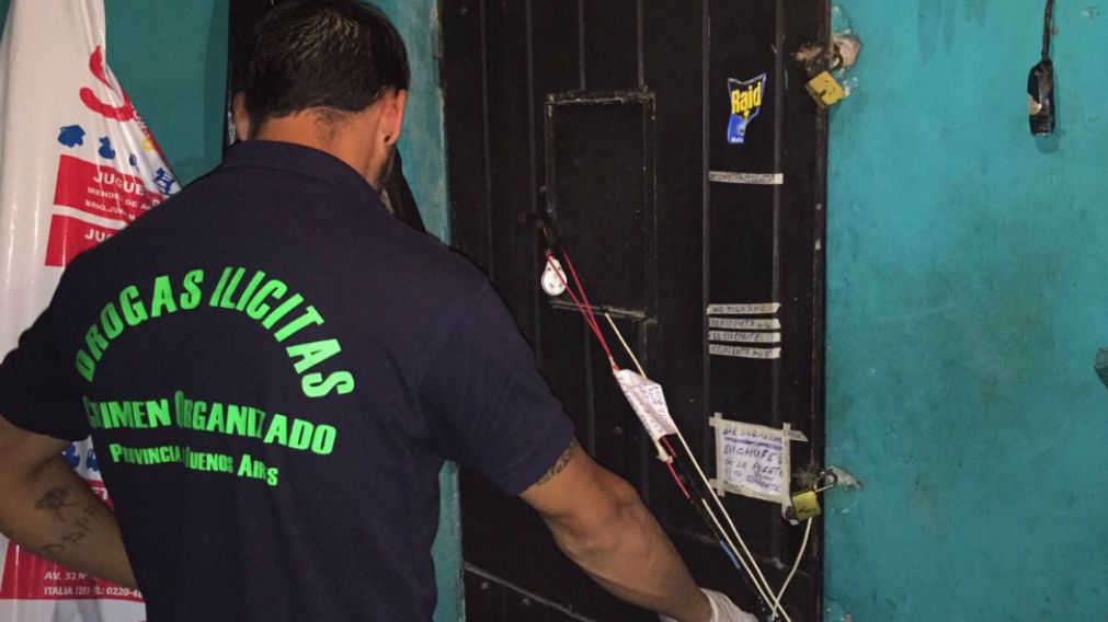 Las aberturas de la vivienda estaba totalmente electrificadas.