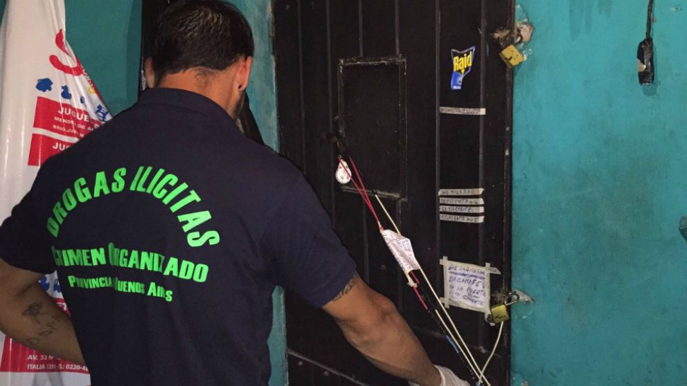 Las aberturas de la vivienda estaba totalmente electrificadas.