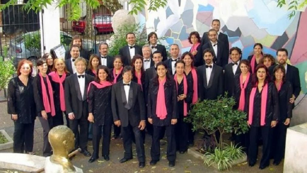 Miembros del coro que fue reducido por decisión del intendente.