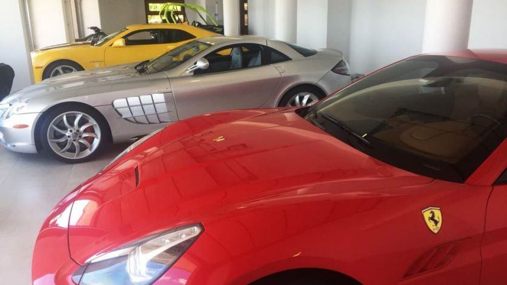 Parte de los autos secuestrados a Balcedo.