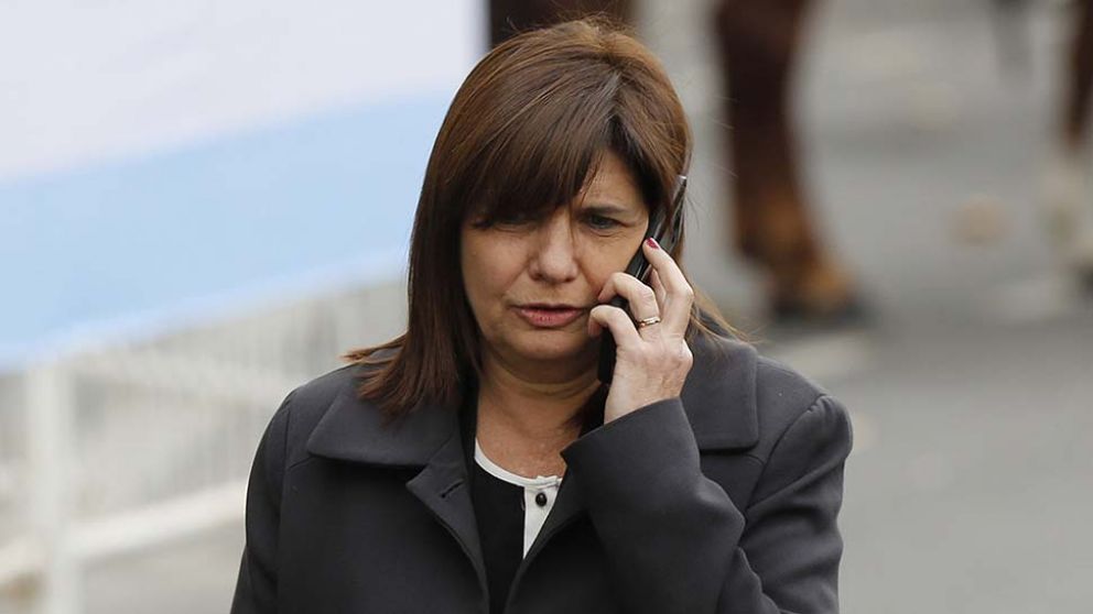 Bullrich. Otra vez "en el ojo de la tormenta".