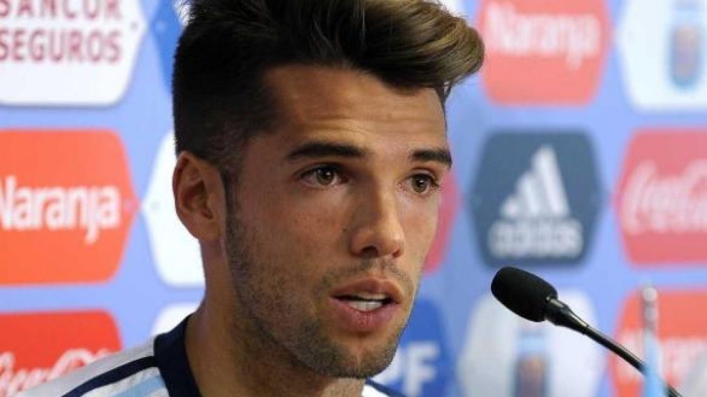 De concretarse su pase, ser� el segundo lateral que�suma Boca.�