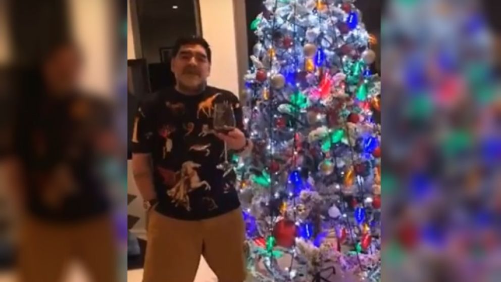 Maradona saludó a "todos los argentinos"