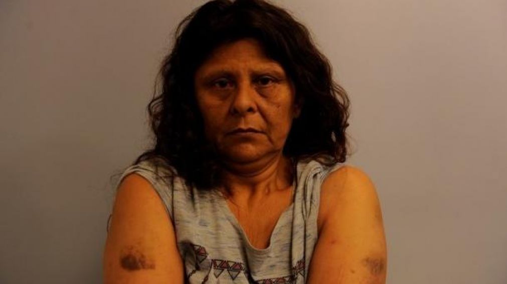 Acusan a policías de torturar y violar a mujer en entradera