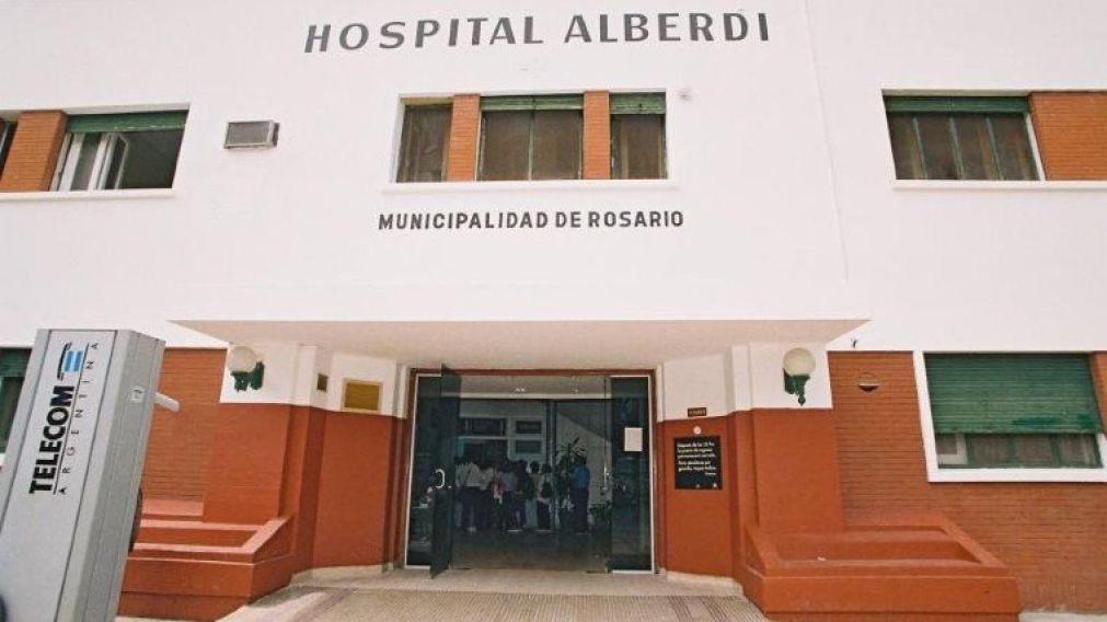 Hospital Alberdi al cual fue trasladado el hombre baleado.