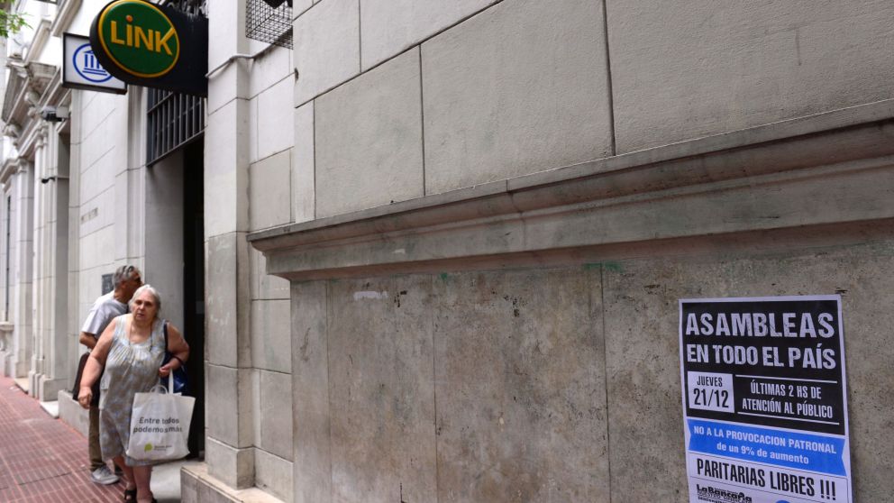 Bancarios pararon en rechazo al aumento del 9%