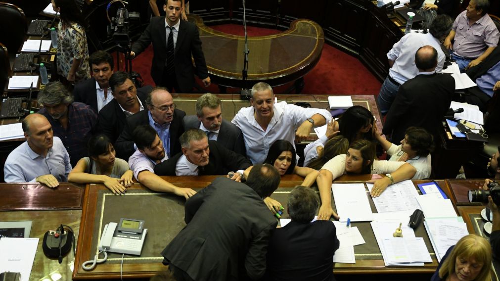 Llamado de atenci�n por las reformas