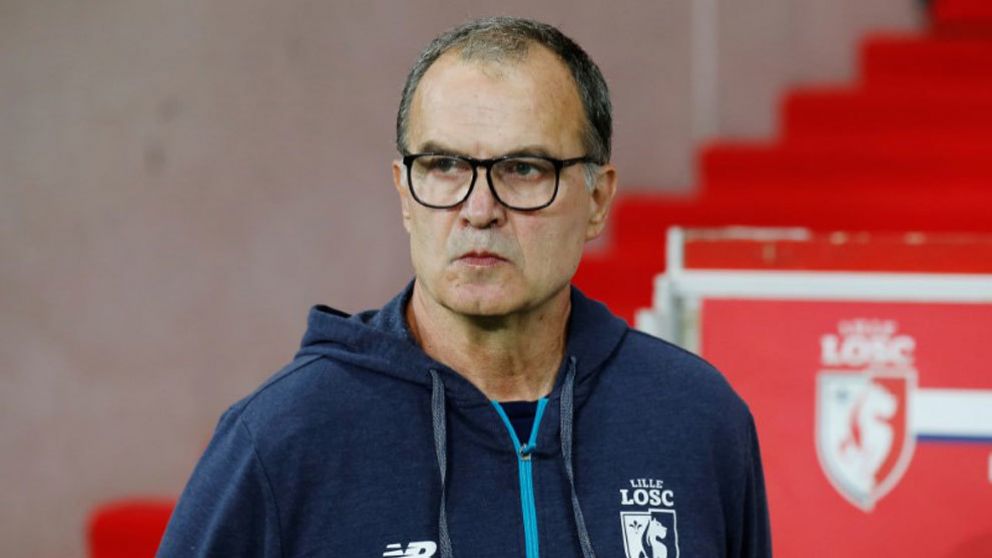 El entrenador firmó dos contratos con el Lille. (Reuters)