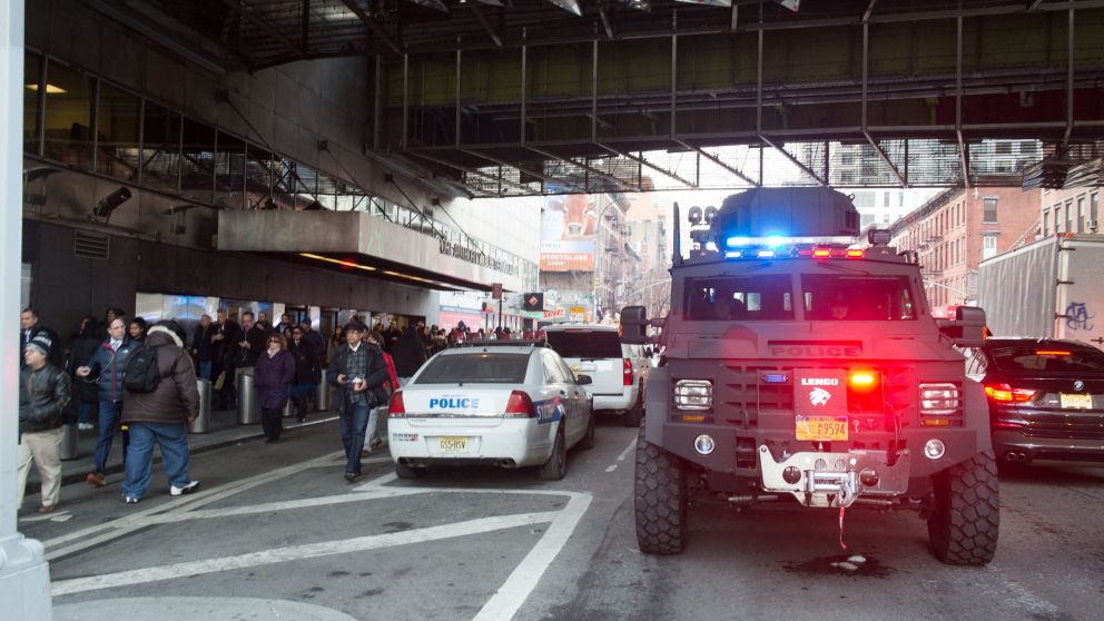 Pánico por explosión de bomba casera a metros del Times Square