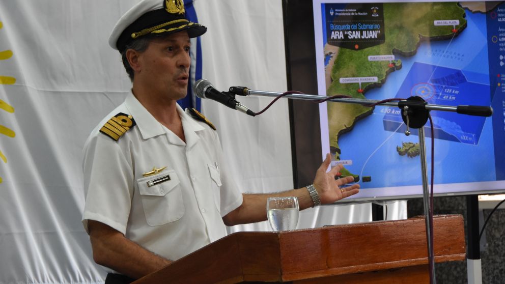 Balbi dio un nuevo parte sobre los rastrillajes en el mar (Prensa Armada).