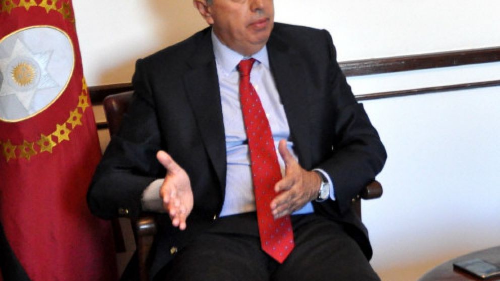 Para el salteño Rodolfo Urtubey, el pedido debería ser rechazado.