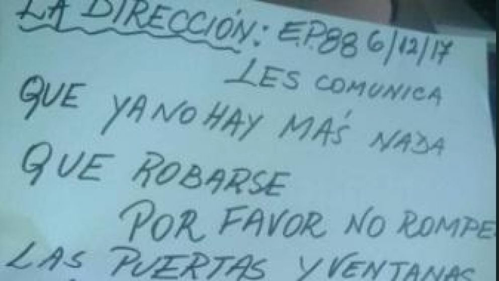 "Ya no rompan nuestra escuela, no queda m�s nada por robar"