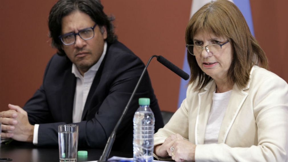 Germán Garavano y Patricia Bullrich en conferencia de prensa. / (Télam).