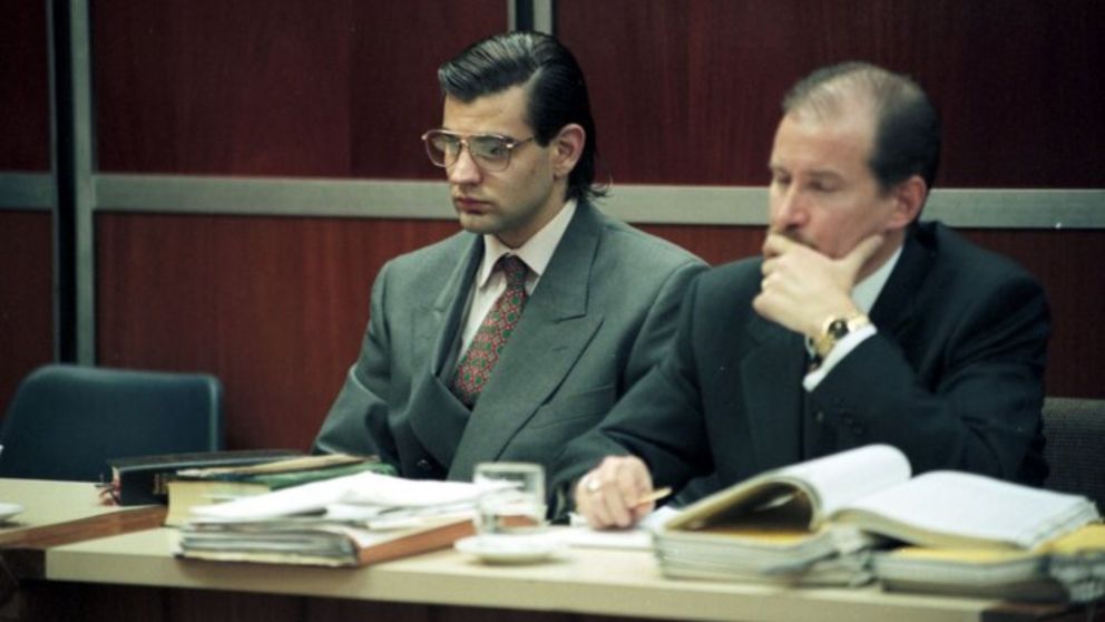 Guillermo Antonio "Concheto" Álvarez, de anteojos, durante el juicio oral por el asesinato del empresario Bernardo Loitegui (Archivo).