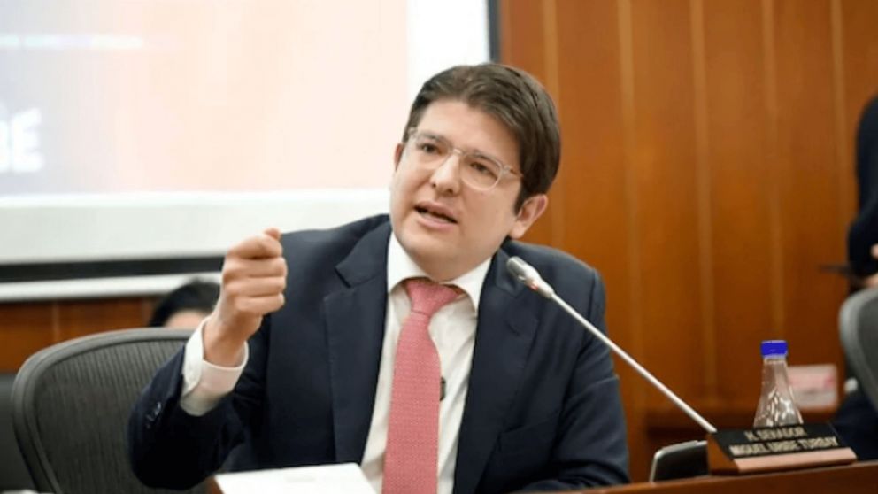 Miguel Uribe tenía 39 años.