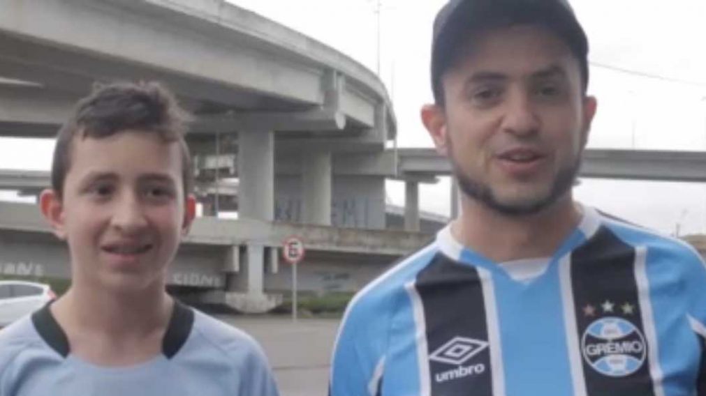 Los hinchas de Gremio aseguran un triunfo de su equipo ante Lanús. (Captura de video)