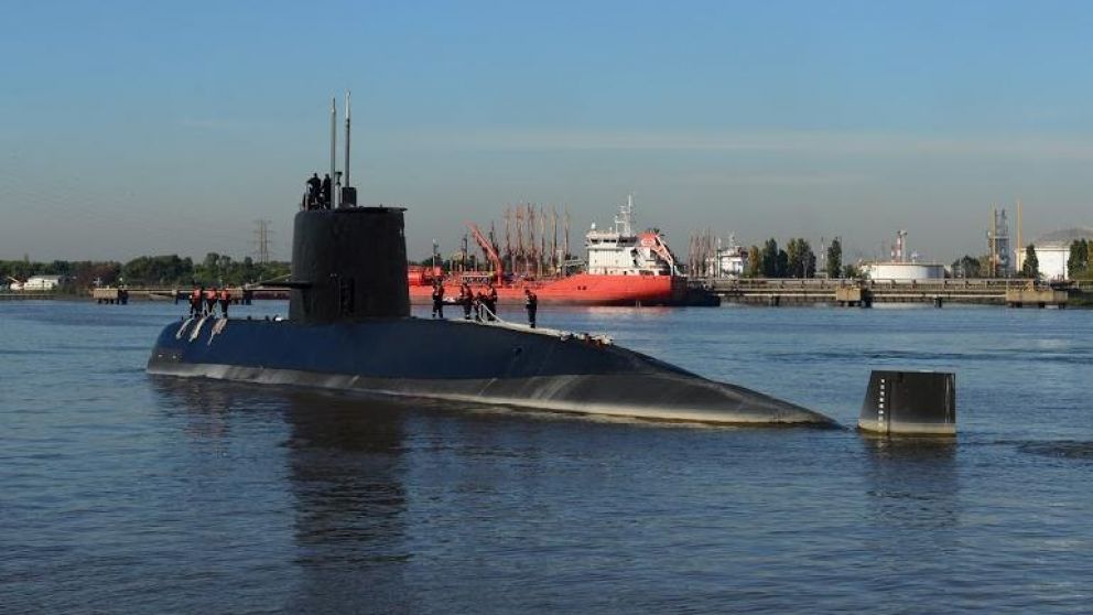 El submarino perdió comunicación el miércoles por la mañana (DyN).