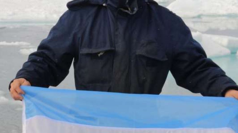Este es Hernán Rodríguez, el hermano de Claudio quien se puso feliz con la noticia.