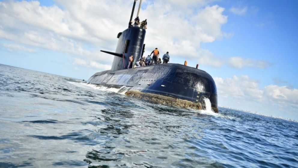 Desde el submarino intentaron comunicarse. (T�lam)