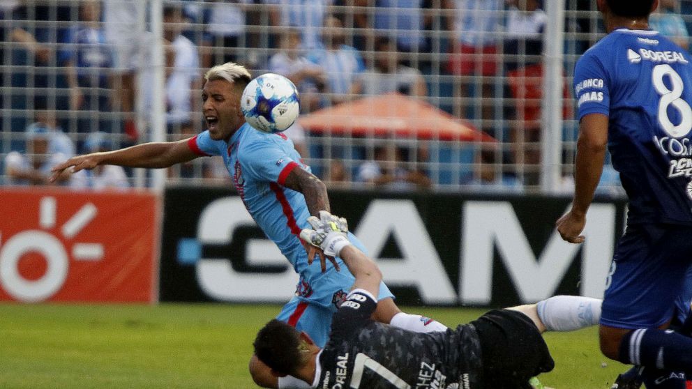 Fue empate en cero en Tucumán. (Télam)