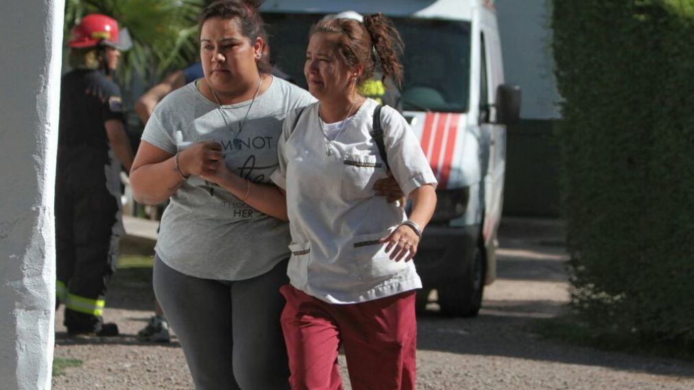Dolor en Maipú por el derrumbe de un geriátrico. (gentileza elsol.com.ar)