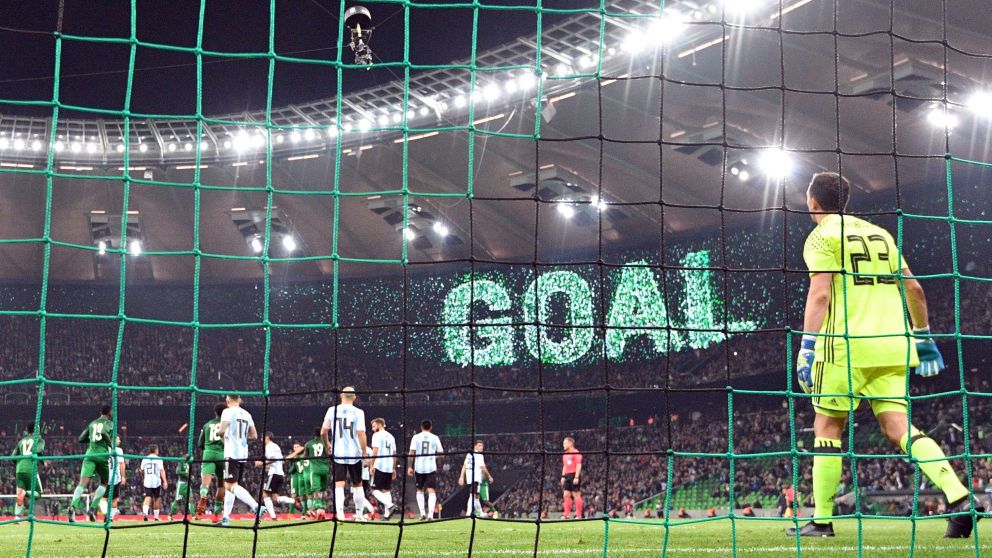 Durísima derrota en Rusia. (AFP)